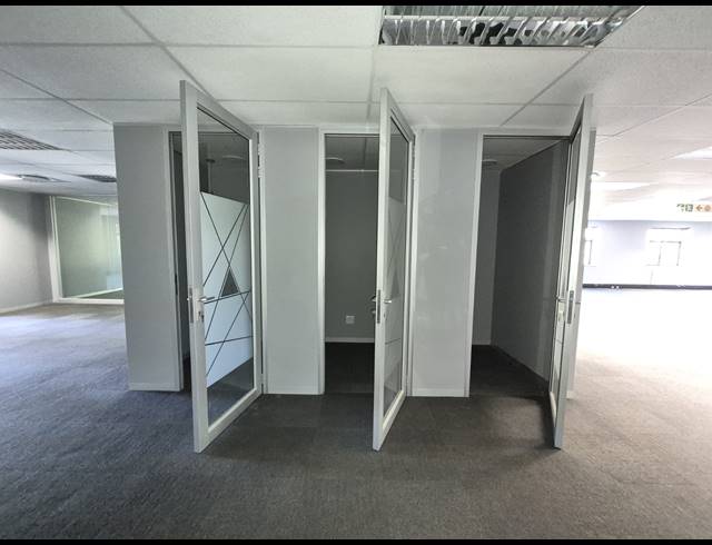 475M² OFFICE TO LET IN SANDTON CENTRAL